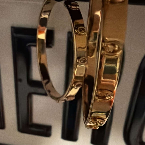 ✨ Authentic Coach Gold Tone Hoop Earrings ✨ - Picture 5 of 9